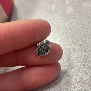 Beautiful simple bar and shield logo Harley-Davidson earrings